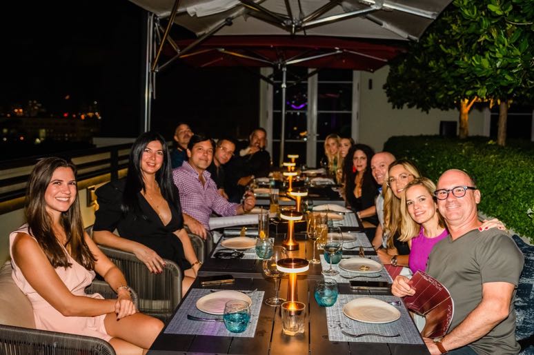 img 1 right 10 04 img 1 right 10 04